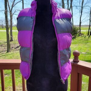 Childrens Place Girls Zip Up Purple and Gray Puffer Vest Sz 7 8 Medium